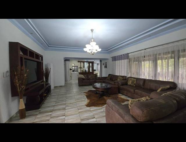 3 BEDROOM HOUSE FOR SALE IN VILLE D AFRIQUE